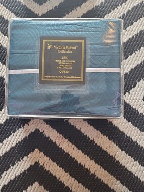 1800 Queen Sheet Set in Teal